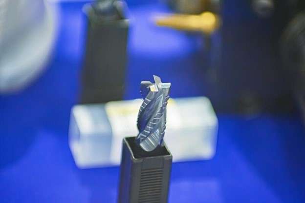 The reamer tool with helix angles